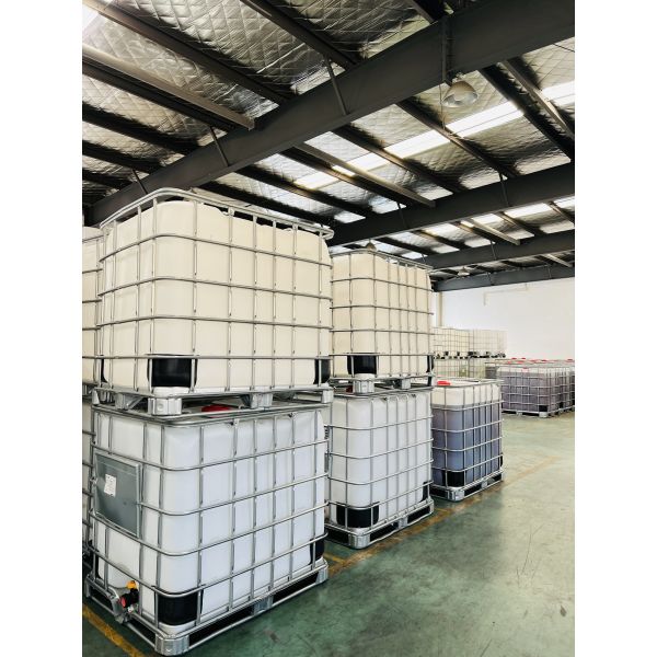 Low Flexibility Industrial Epoxy Resin with Flash Point Around 135°C and Strong Adhesion for Metals, Plastics, and Wood
