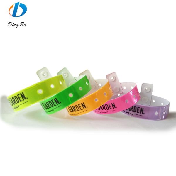 Design PVC Plastic Bracelet for Anniversary Occasion Eco-friendly Reflective Wrist Band