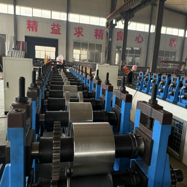 South Africa Cutomzied PLC Control Steel Profile Stud Cold Roll Forming Machine