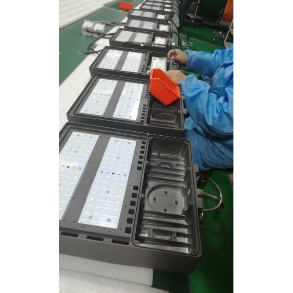 100W Parking Lot LED Shoebox Light Chip High Luminous Flux Beam Angle 70*140 For Road Way