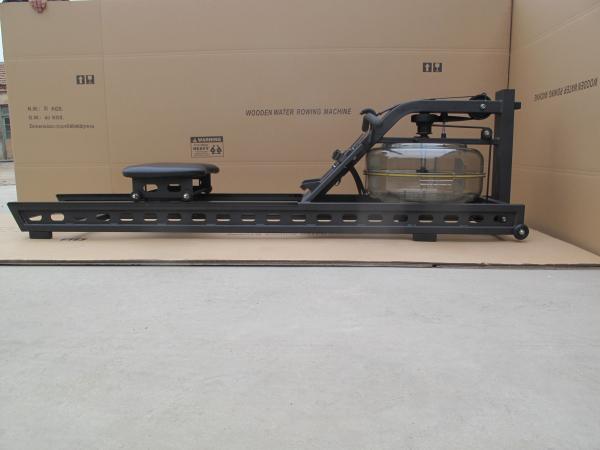 aqua rower machine using in the gym/cardio fitness equipment
