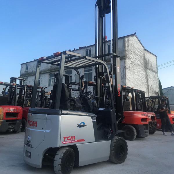 Camión de montacargas eléctrico TCM usado 2.5 toneladas 3 toneladas 3.5 toneladas 5 toneladas de motor diesel
