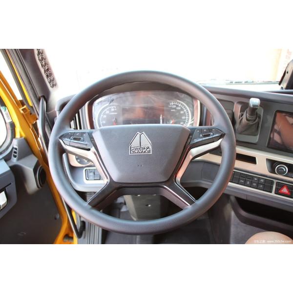 Used HOWO SINOTRUCK 6X4 Truck Head T7H 460 Tractor Truck with EURO 5 Emission