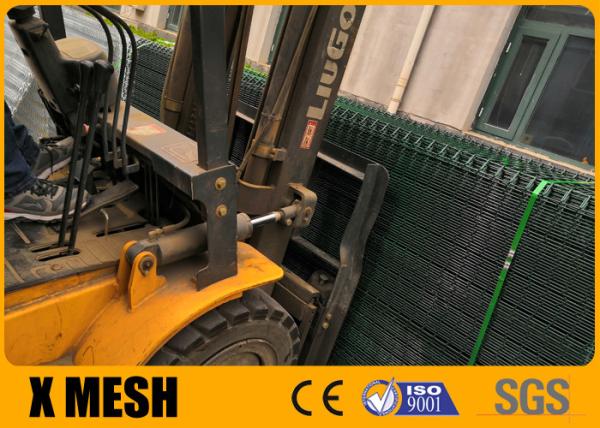 O PVC verde de Mesh Fencing 690MPa do metal da força da solda do vinil 75% revestiu