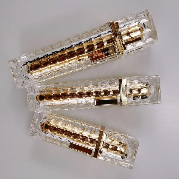 OEM/ODM Cuidados com a pele Set acrílico 40ml/60ml/100ml Botão de loção e frasco de creme de 30g/50g