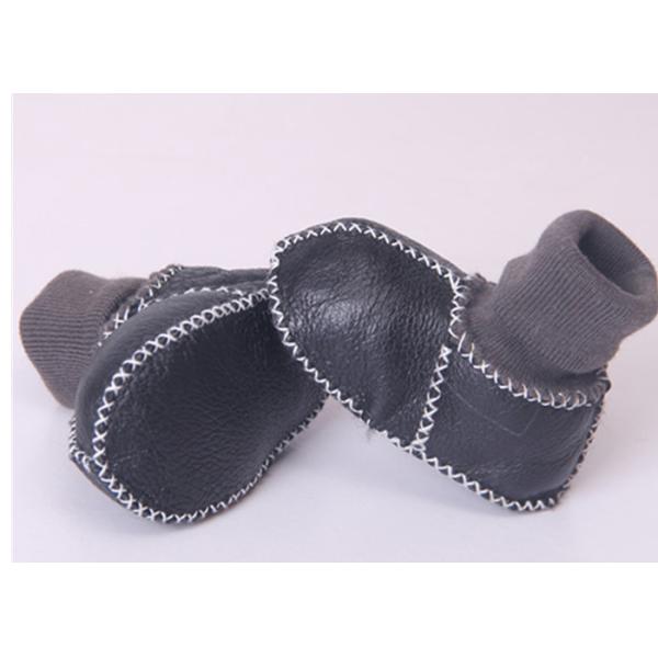 Zapatos de bebé dobles de la zalea de la cara