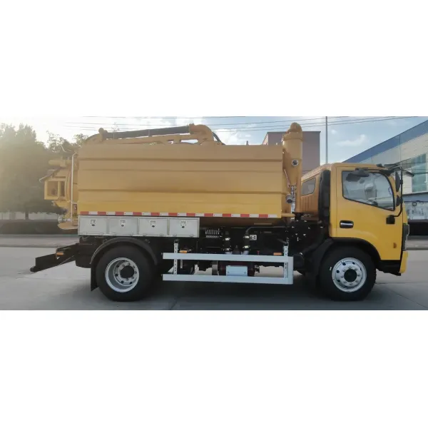 Dongfeng 4X2 Vacuum Suction Truck for Efficient Sewer Cleaning