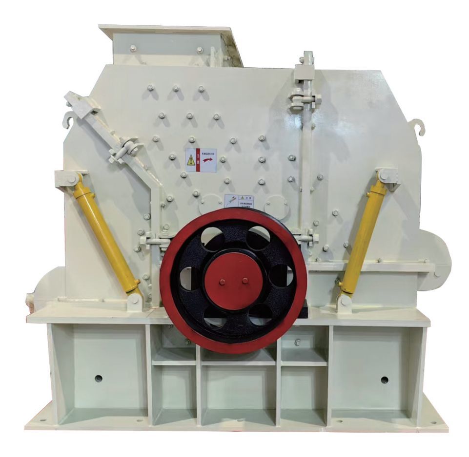 Material crushing machine