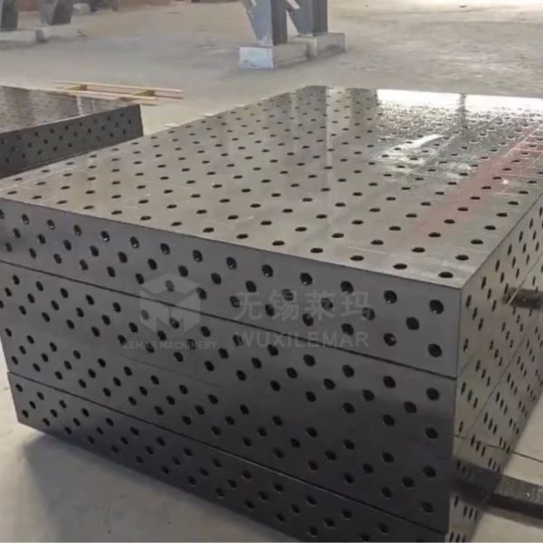 CE ISO Adjustable Welding Table 1200 X 1200 X 620mm Tig Welding Table
