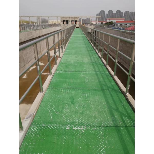 FRP Grating Walkway with Chemical Corrosion Resistance and Height of 20mm to 50mm
