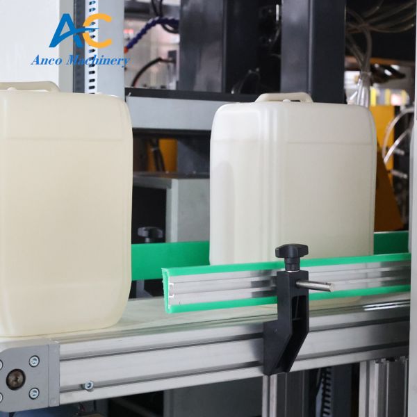 40kg/H Chemical Drum Blow Molding Machine PET HDPE  Different Shapes  Automatic Blow