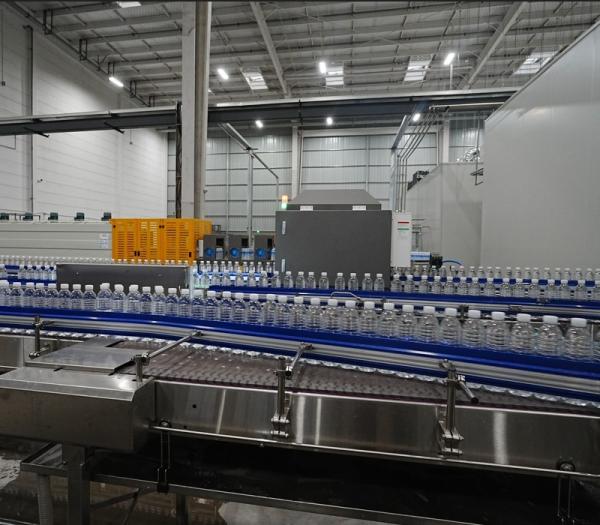 42,000 BPH ボトル入り水生産ライン用ボトル搬送システム 自動グレード