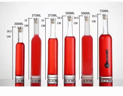 Garrafa de whisky de vidro transparente de 280 ml de capacidade com manuseio de superfície decal e cortiça