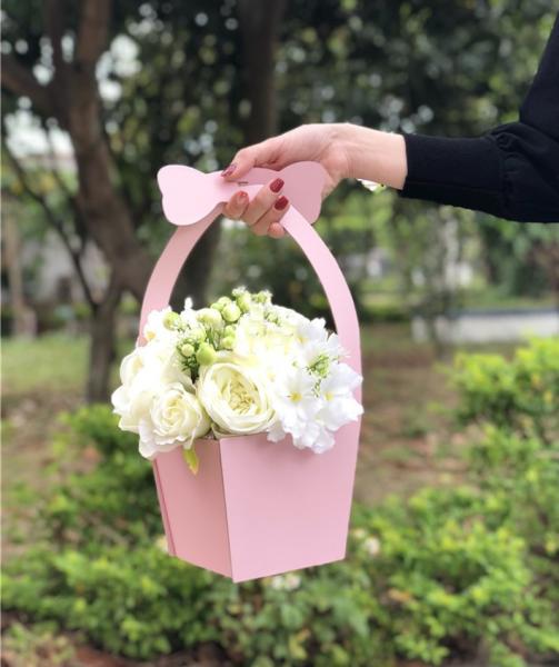 Rose Bouquet Packaging Boxes Foldable Hanging Florist With Handle Fresh Custom Flower Box