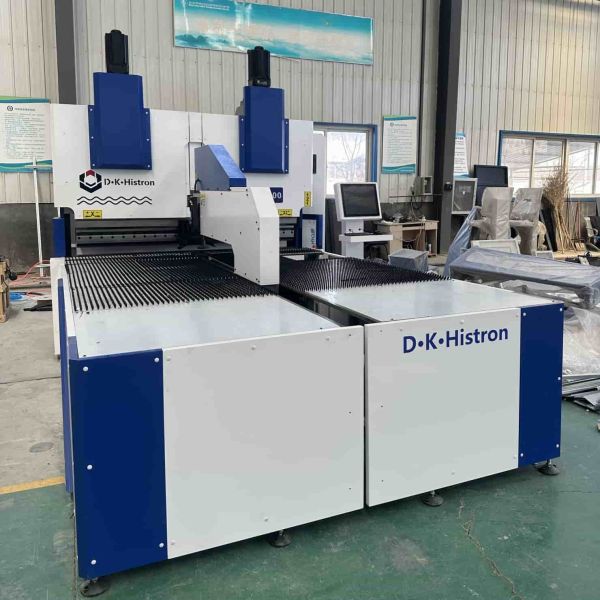 2500mm CNC Sheet Metal Bending Machine with ±0.1mm Precision and 13-Axis CNC Control for Industrial Applications