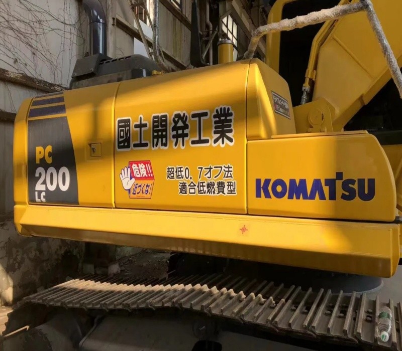Перенаправленный экскаватор PC200 Komatsu используется с 6 цилиндрами