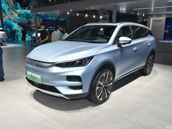 2023 BYD TANG EV 4WD AWD SUV with 635KM Electric Range and Fast Charge Time of 0.5H