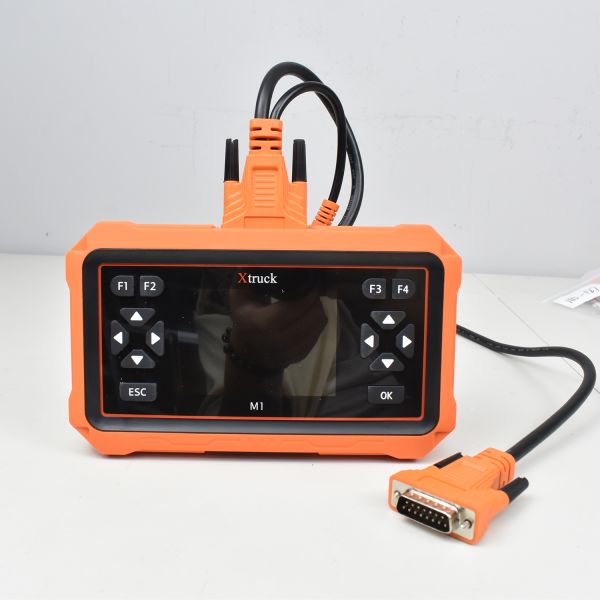 XTRUCK M1 Motorcycle Diagnostic Tool with Full System Scanner ABS Bleed and ECU Coding for 29+ Bike Brands