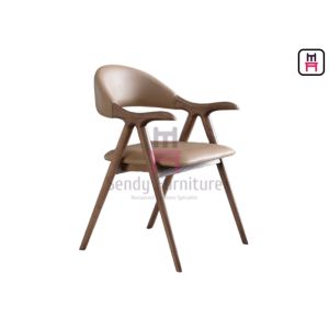 Стол с подлокотниками из пепла, коричневого дерева