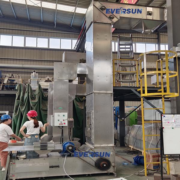 複数の入口/出口 Z型穀物エレベーター 50m 持ち上げ高さ 1.8 - 10L ボケット容量