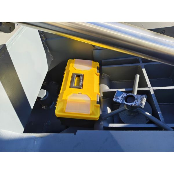 Low Noise Industrial 1350kN Manual Control Metal Baler With Smooth Operation for Small And Medium Scrap Recycling Plants