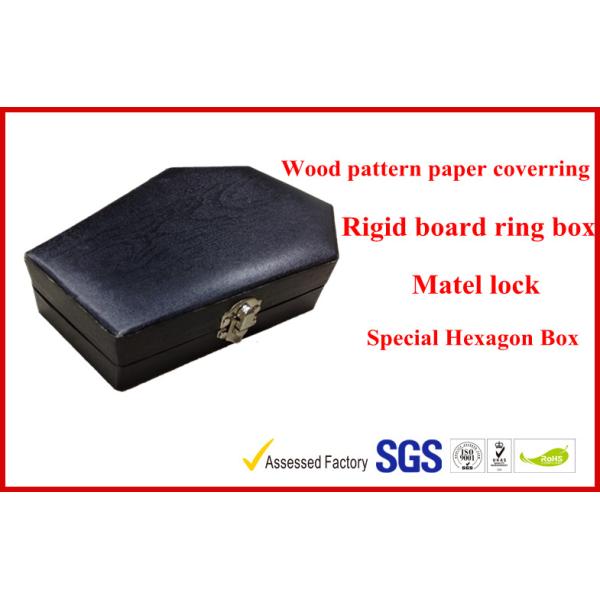 Wood Grain Jewellery Showing Gift Packaging Boxes , Black Rigid Paper Rings Packaging Boxes