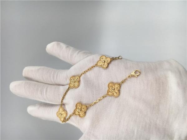Floresça os motivos dados forma VCARO1IE00 do bracelete 5 do ouro 18K para a amiga/esposa