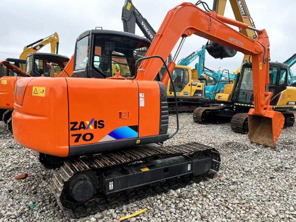 Usado Hitachi Zaxis 120 Excavator 7 Ton ZX70 Crawler com motor ISUZU componentes-chave motor engrenagem caixa de velocidades rolamento para Sal