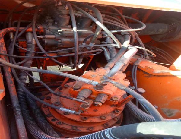                  Doosan Hydraulic Exavator Dh300, Komatsu Excavator PC300, Caterpillar 330b on Sale             