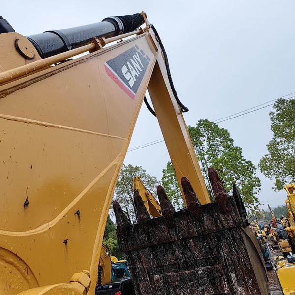 SANY SY135 Used Small Excavator 73kw Rated Power 0.6m3 Bucket Capacity 240L Large Fuel Tank