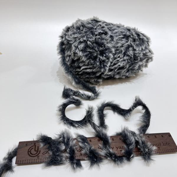 100% Polyester Coat Woman Faux Fur Yarn For Knitting