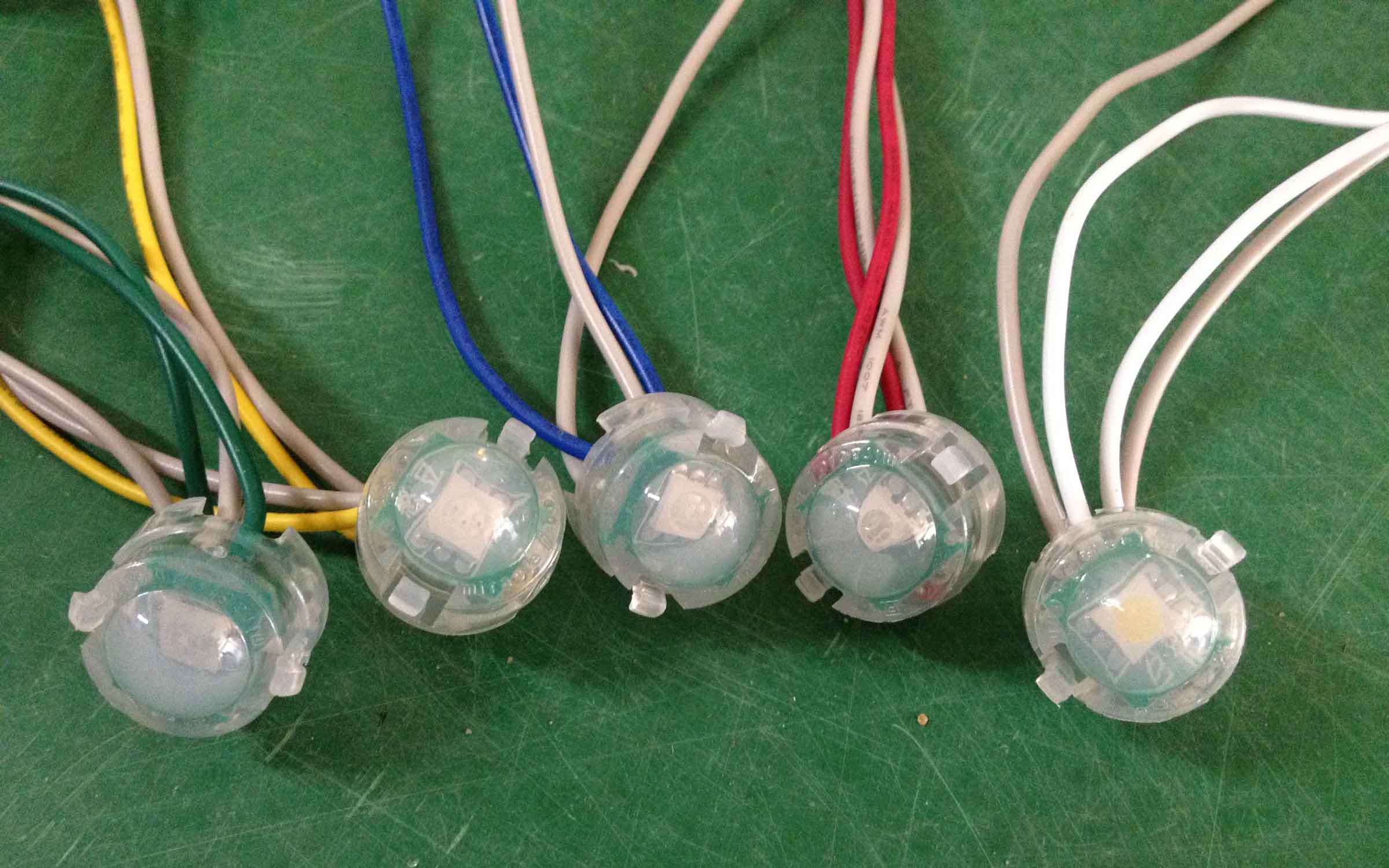 Импортированный CE ROHS света пиксела СИД яркости DC12V SMD 5050 раковины ПК