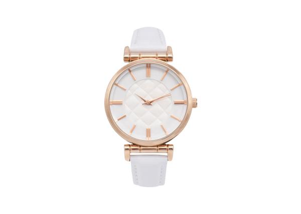 Female Analog Stainless Steel Ladies Quartz Timepieces Leather Strap