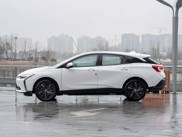 Buick Velite 6 2022 Internet Smart PLUS Version Electric Car with 170 Km/H Top Speed