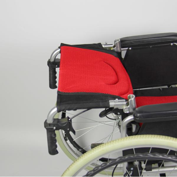 Multifunctional Aluminum Manual Wheelchair Easily Portable Flip Up Armrest