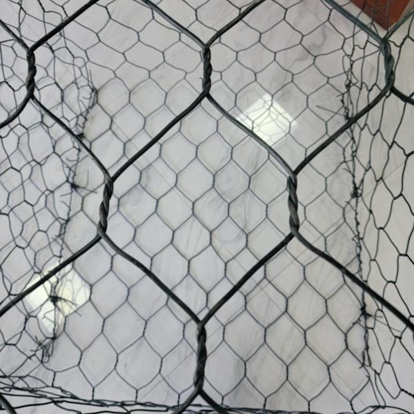 Des paniers de remplissage en gabion revêtus de PVC souples et durables pour la conservation de l'eau