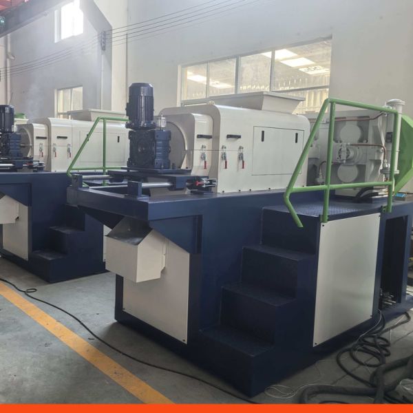 Plastic Film Squeezer Dryer with 90kw/110kW Motor Power for PP PE Soft Materials and 4.5Tons Weight
