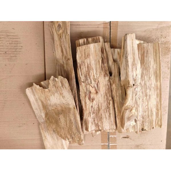 Hainan Natural Logs White Agarwood Slices 100g Agar Wood Oud