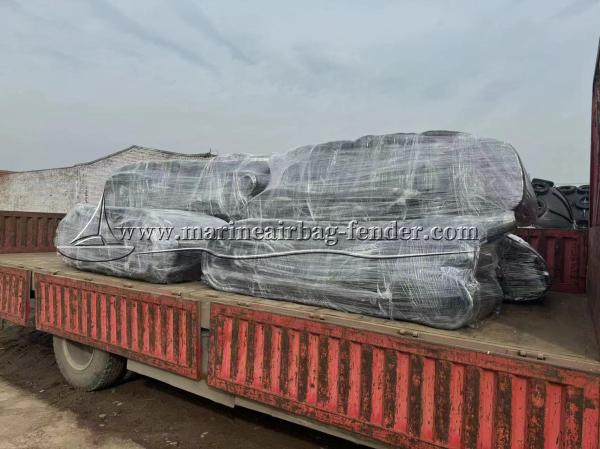1.5m Diameter Vessel Ship Launching Airbag ,  Inflatable Marine Rubber Balloon