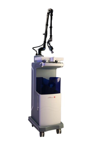 635nm Fractional Co2 Fractional Laser Machine , Scar Removal Machine
