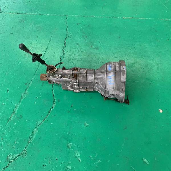 Acero Aluminio de segunda mano Transmisión de automóvil 4x2 QD32 Caja de cambios Para ISUZU