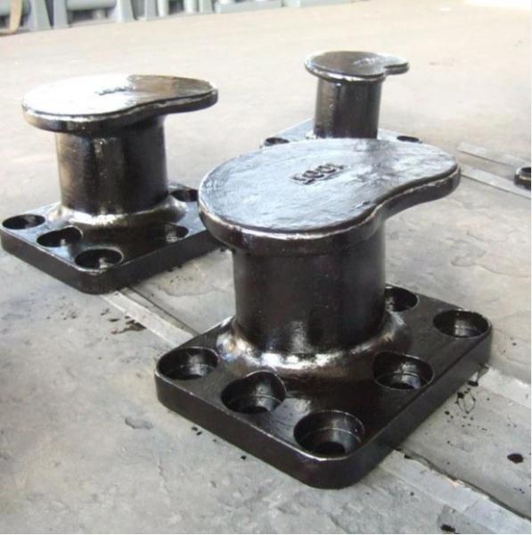 80T Small Mooring Bollards Kidney Type Cast Iron Pier Bollards Polished Ship Docking