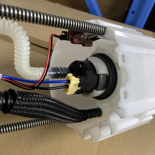 Conjunto de bomba de combustível Maxus V80 LDV em plástico e aço com OE C00139275