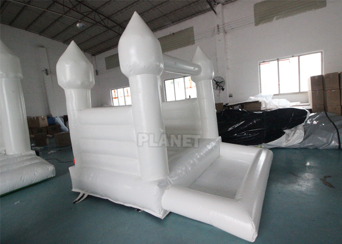 Малыши PVC раздувные небольшие белые оживленные отскакивают дом замка с бассейном шарика для события