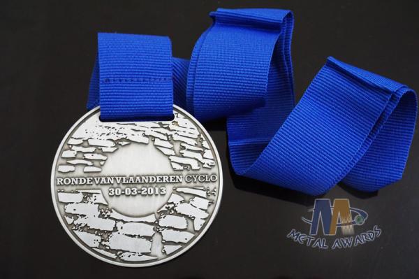 Championship Finisher Sports Marathon Events Metal Award Medals Die Casting With Blue Ribbon