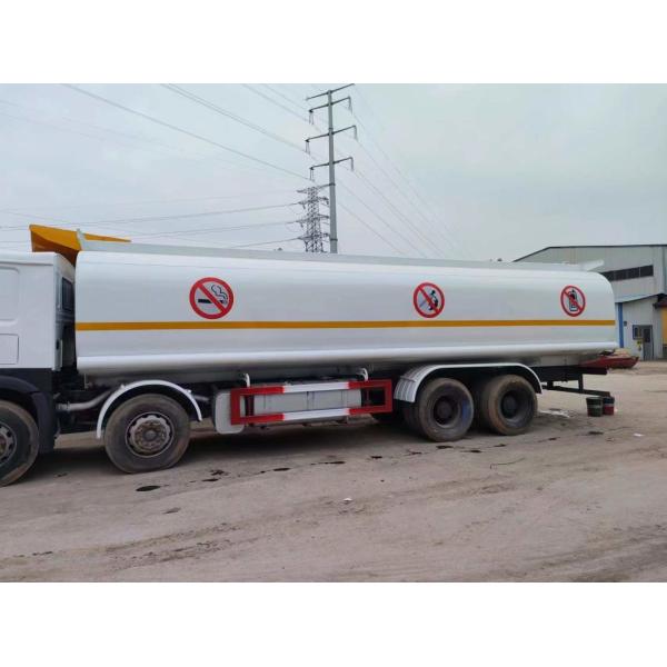 HOWO 8*4 Fuel Oil Tank Truck with and 1 Year After-sales Service