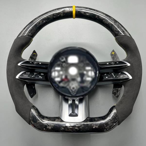 Custom Carbon Fiber Steering Wheel with 35 mm Grip Size 3 Spokes and 370mm Diameter for Mercedes-Benz