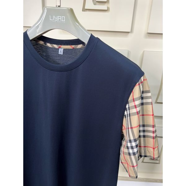Men's Fashion Tees with Iconic Plaid Sleeves, Regular Fit Crew Neck, High - Quality Cotton