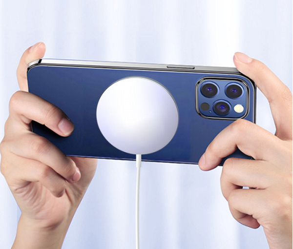 Mobile Magnetic Wireless Chargers