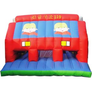 Age Range 2-12 Years Old Inflatable Amusement Equipment Providing Durable and Easy to Clean Surfaces Suitable for Frequent